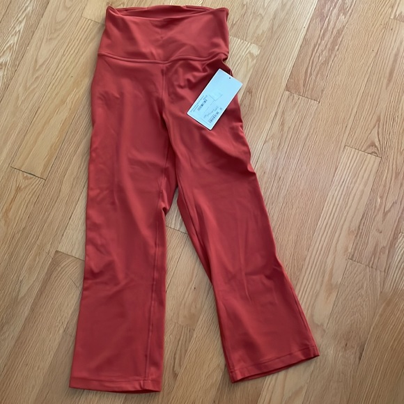 Lululemon Groove Pants Crop 23” Red Rock SZ 4 NWT❤️❤️❤️ - Picture 2 of 4